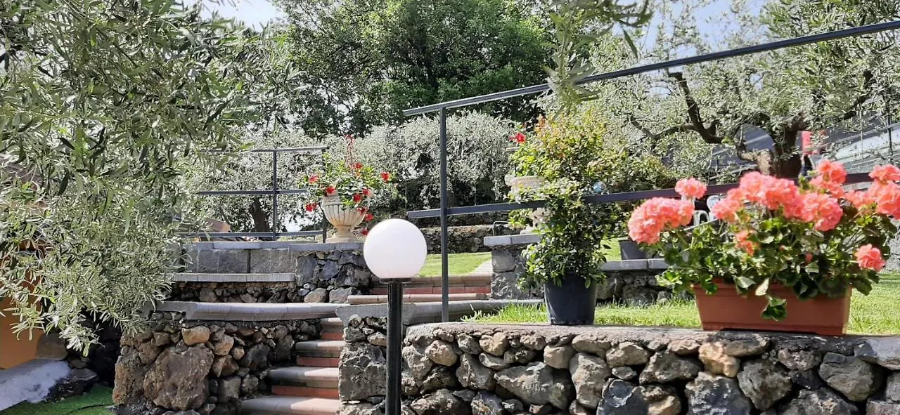 Francesca Home - Relax In Villa Piedimonte Etneo Italy